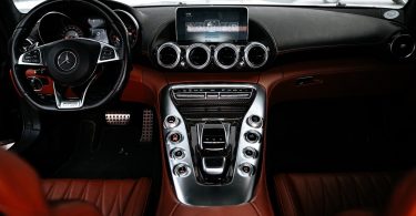 Car Vehicle Interior Steering Wheel  - 18193486 / Pixabay