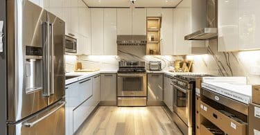 Comment choisir sa cuisine: comment choisir entre une cuisine en kit et une cuisine montée en usine?