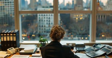 Comment estimer ses coûts et charges en portage salarial en France ?