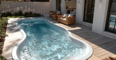 Pourquoi il est plus judicieux de choisir une piscine coque hors-sol ?